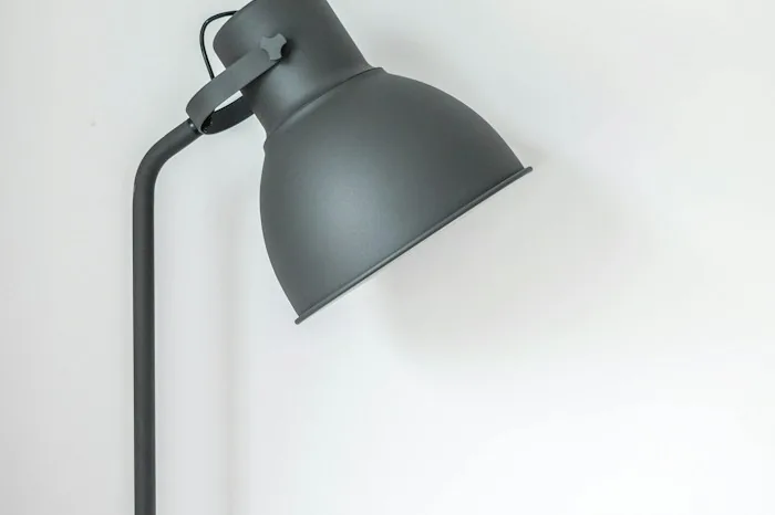 RGB LED kambario apšvietimas ir šviesos efektai paauglio kambariui